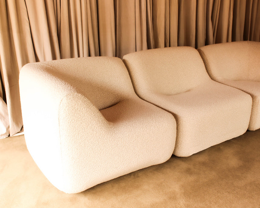 Featherston IV Numero Sofa vintage wool boucle grant mary featherston retro melbourne wool sydney piazza