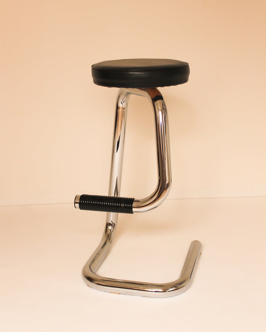 chrome vintage 1970s 70s paper clip stool kinetics seating stools vintage piazza instagram